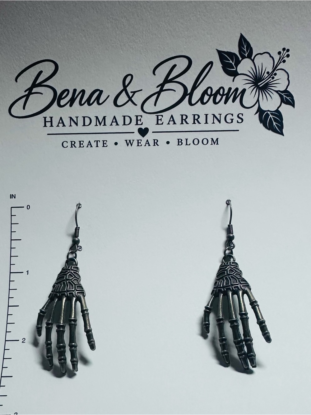 Skeleton Hand Earrings โข Antique Bronze Gothic Earrings โข Halloween Earrings โข S